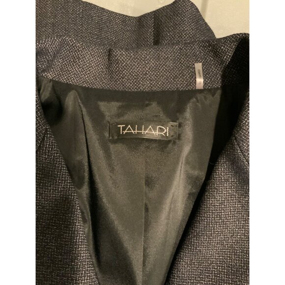Tahari Navy Blue Micro Herringbone Patterned Blazer, Size 10 - Picture 5 of 5